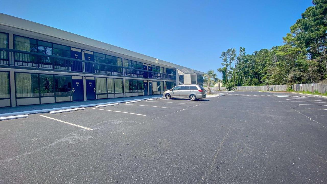 Motel 6 Wilmington, NC - Market Street Kültér fotó
